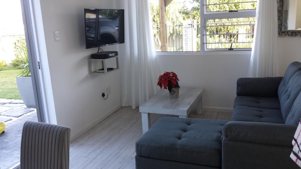 29 Carissa Street Leilighet Somerset West Eksteriør bilde